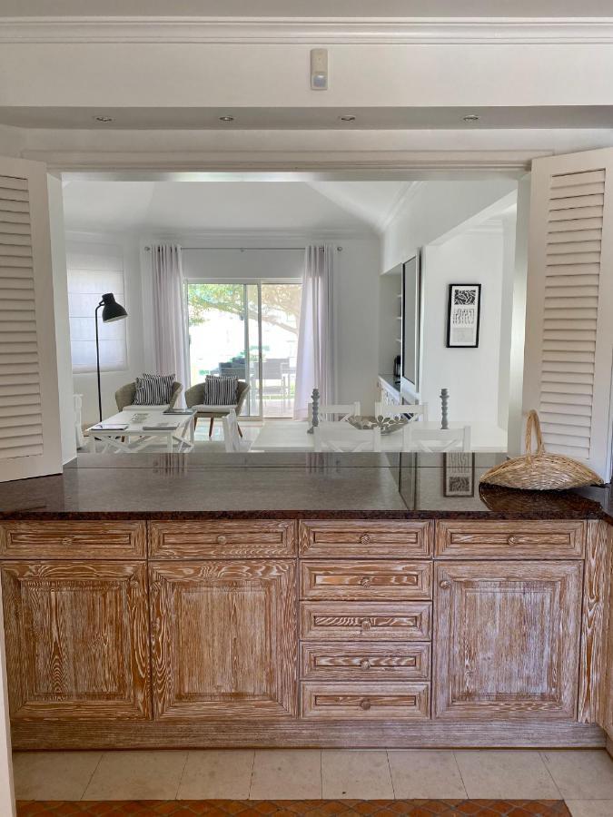 Beautiful Apartment For Rent In Quinta Do Lago With Excellent Resort Facilities Close To Lake And Beach. Exterior foto